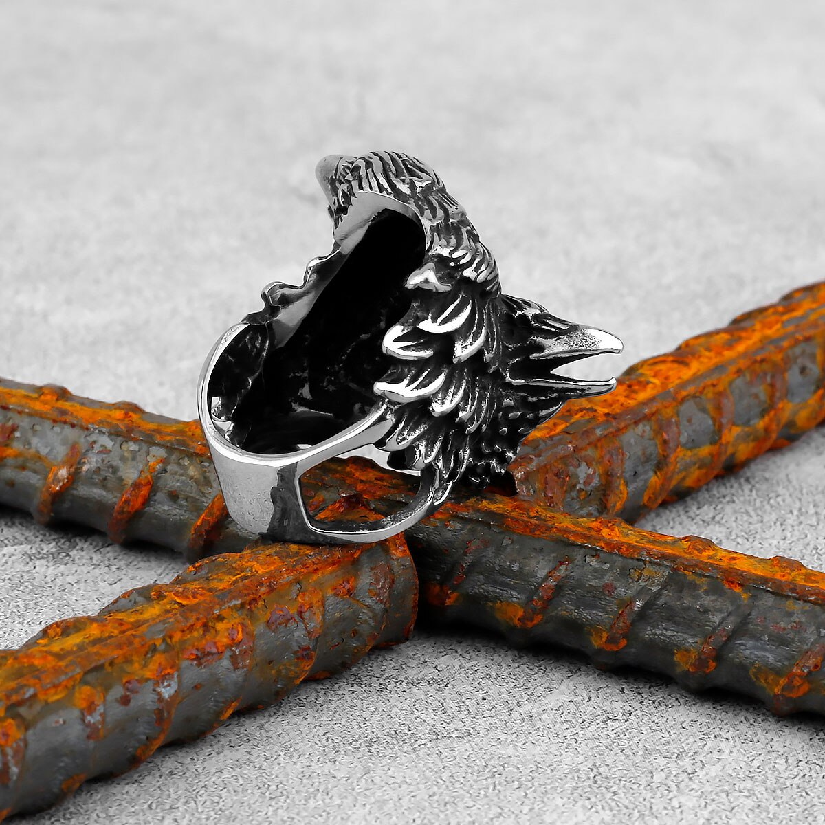 Two Entwined Ravens Ring