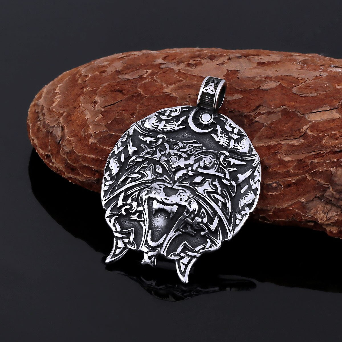 Head Celtic Wolf Necklace