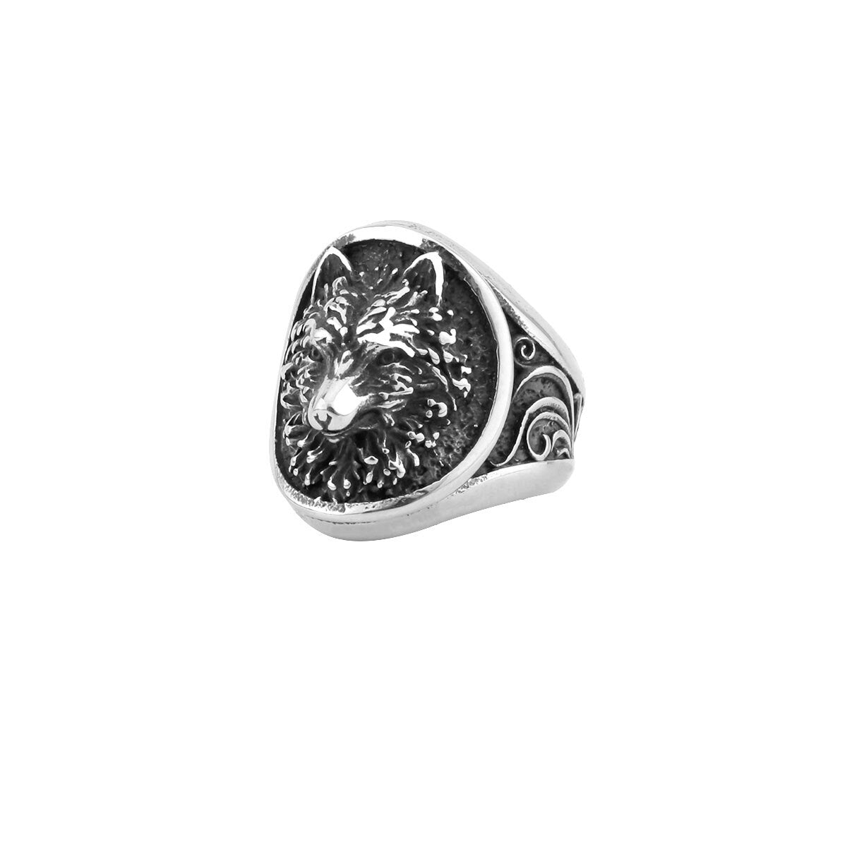 Relief Forest Wolf Ring
