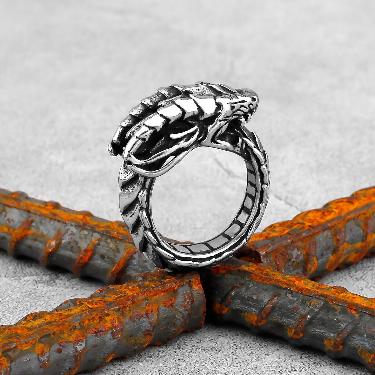 Gothic Dragon Ring