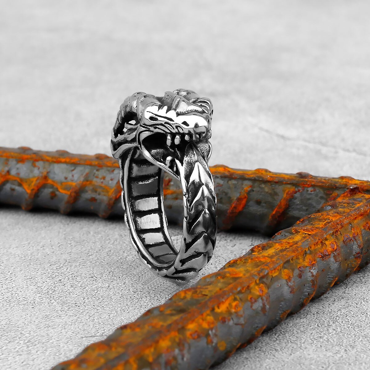 Gothic Dragon Ring